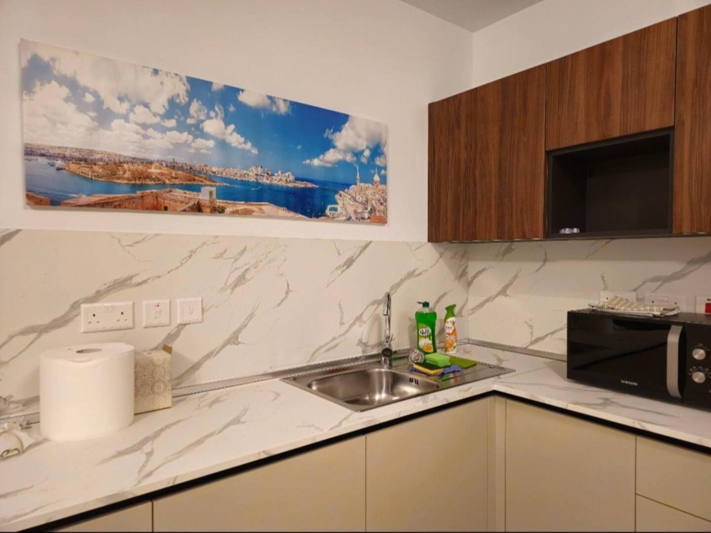 Luxurious Near Valletta Ferry P1 Апартаменты